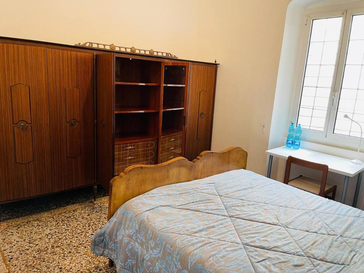 Bed and Breakfast Mh Genova Esterno foto